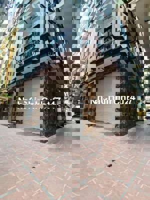 CHỦ  BÁN GẤP NHÀ 45M2 TẠI NGÕ 79 CẦU GIẤY,6 TẦNG,XE 3 GÁC,SỔ VUÔNG VẮN