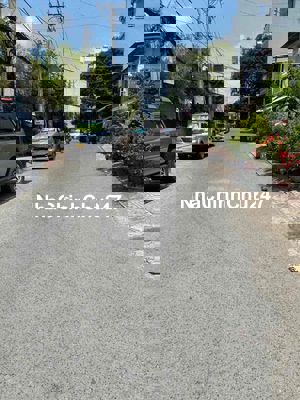 Chính Chủ - HXH Nguyễn Hữu Tiến - DT 5x16m 1 trệt 2 lầu st