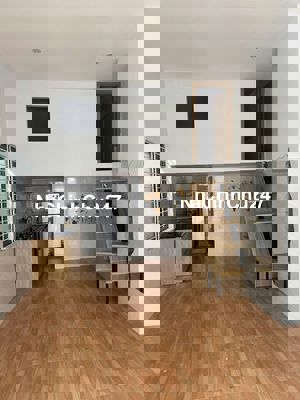 Chủ cần bán tòa căn hộ 4,5 tầng MT  đường 7,5m khu làng Đại Học GIÁ RẺ