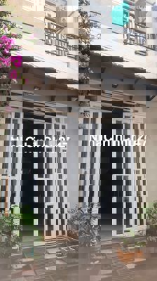 Chính chủ bán nhà 2,59 tỷ, 90m2 sử dụng hẻm xe hơi, gần ĐH TC TPHCM