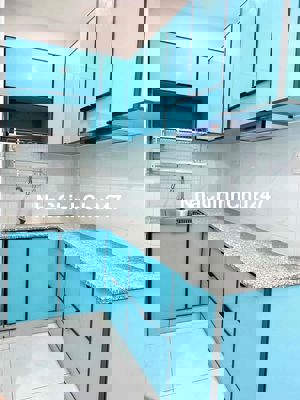 nhà chính chủ 27.6m2, 2 phòng ngủ 2 tollet 2 máy lạnh