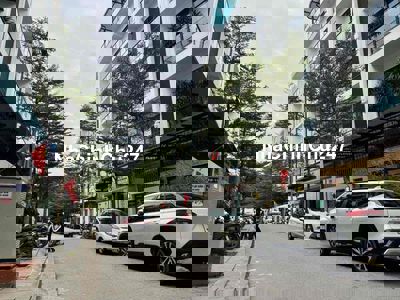 CHÍNH CHỦ BÁN NHÀ  LẠC LONG QUÂN – VỊ TRÍ VÀNG – VỈA HÈ RỘNG