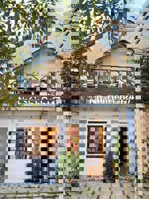 CHỦ NGỘP bán căn nhà nhỏ xinh 45,5m2 giá sang tên 617trieu có hồ cá ko