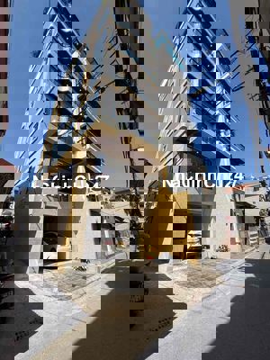 CHÍNH CHỦ BÁN NHANH CĂN NHÀ ĐỐI DIỆN AEON Mall LONG BIÊN - Ô TÔ TRÁNH