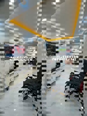 CHÍNH CHỦ BÁN NHÀ MẶT TIỀN NHẬT TẢO – P8 Q10 – 5 TẦNG – 10.5 TỶ