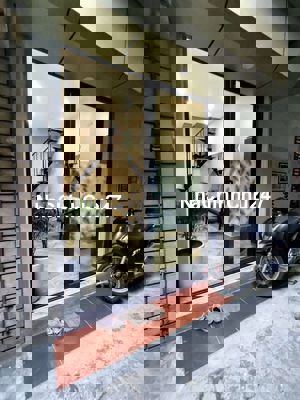 Chính chủ bán nhà  ngõ 166 tân mai