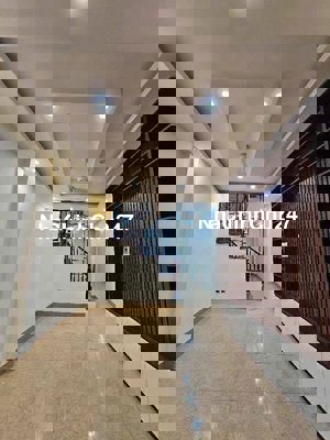 CHÍNH CHỦ CẦN BÁN GẤP NHÀ Ở NGÔ GIA TỰ - Ô TÔ ĐỖ CỬA .