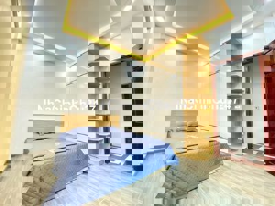 Chính chủ 5 tầng, 4 ngủ, ô tô đỗ cổng, kinh doanh, ở luôn