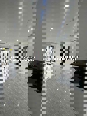 Chủ chuyển nhà nên cần ra gấp căn 3PN2WC view đẹp, SHR