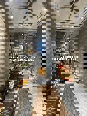 HOT!CHỦ GIẢM 500TRIỆU  NHÀ 4 TẦNG . PHÚ HỮU