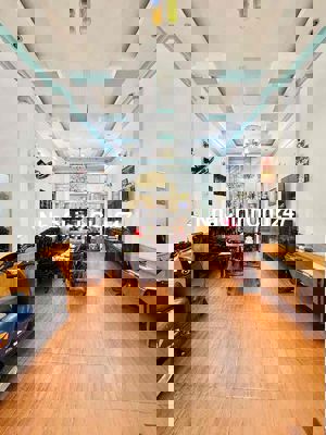 HXH CÁCH MẠNG THÁNG TÁM - GẦN CV LÊ THỊ RIÊNG - 4 TẦNG - CHỦ GẤP BÁN