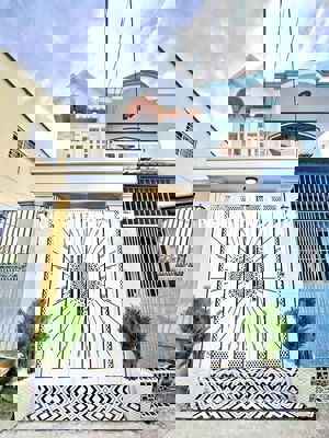 Cần bán nhà chính chủ đang ở sổ hồng riêng