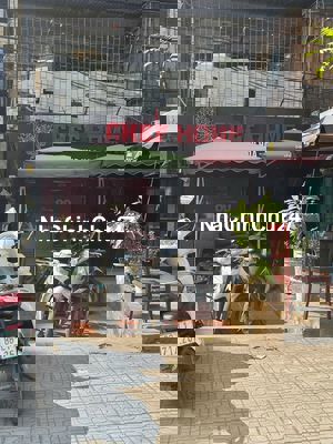 Chính chủ cần bán nhà tập thể tầng 1 mặt phố ngọc khánh