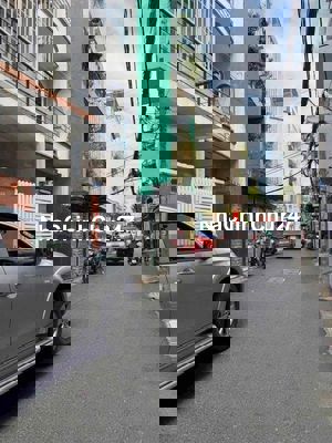 bán nhà9 chu  1đời chủ hem xe tải 106m 3lầu 16ty