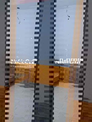 Nhà 1 chủ sạch sẻ giá *** Long bình tân đất sạch đường ô tô