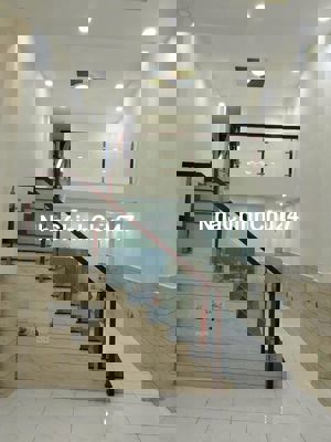 Bán nhà gấp giá rẻ(nhà mới)Hóc Môn gặp chíh chủ(gần trường học,chợ,bv)