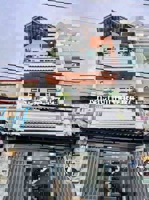 Bán gấp nhà Dân Chủ. Bình Thọ. Thủ Đức. Giá 4 tỷ 850.