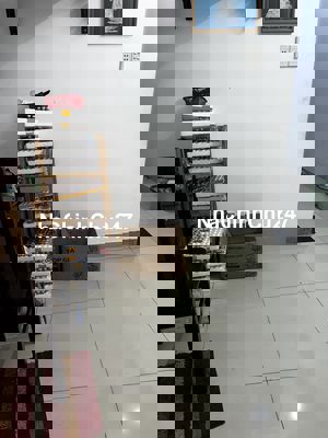 Bán nhà chính chủ quê Long an, dt 4mx20m, 2 lầu, hẻm 5m liên khu 5-6