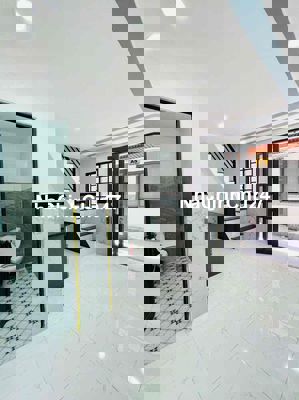 chủ kẹt tiền bán nhanh nhà 1/Gò Hưu, sát chợ, cách cầu lớn 2km