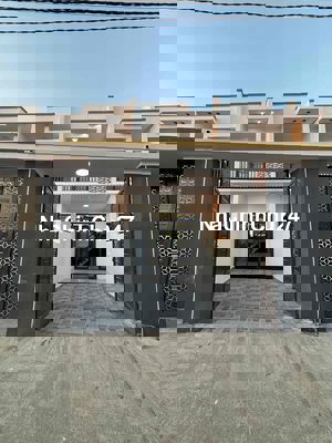 NHÀ MỚI HOÀN CÔNG -CẦN CHỦ ĐÓN TẾT- GIÁ CẢ HỢP LÍ YÊU THƯƠNG