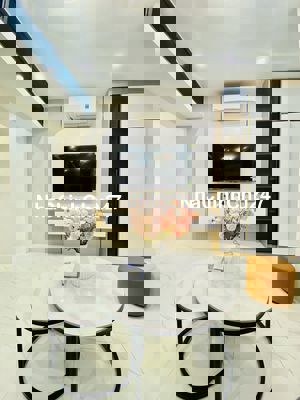 TT Tôn Đức Thắng, 2 ngủ, 2 WC, full nội thất, sân để xe, sổ chính chủ