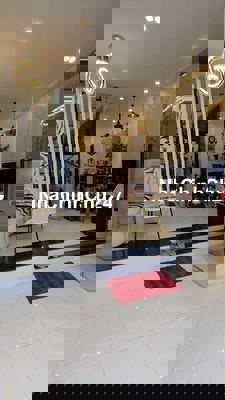 Chủ ra mặt tiền cần bán nhà kiệt 356 Hoàng Diệu, 3PN có PN dưới