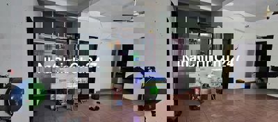 Chính chủ bán căn hộ 83,28 m2, 3PN sạch, thoáng, sáng, sở hữu lâu dài.