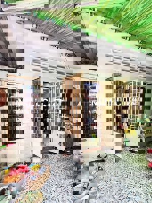 ❤️‍🔥45M2 ❌️ 2 TẦNG ĐÚC BÊ TÔNG
Ngang 5,5M 3PN - Chỉ 5,X Tỷ Chính Chủ