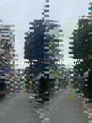 Chủ kẹt bán gấp MT nội bộ Lê Niệm. 4m x 15m. Nhà 2 tấm. Giá 7.5 tỷ