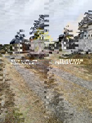 BÁN ĐẤT THỔ CƯ CHÍNH CHỦ SỔ ĐỎ NGAY KHU BIỆT THỰ DT105m2 LONG ĐIỀN