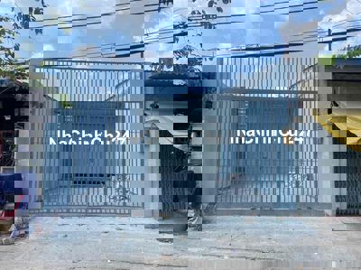 Nhà mặt tiền LT Kim Xuân Thới Sơn Hoc Môn chính chủ cần bán