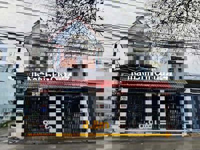 Chính chủ cần bán nhà góc 2 mặt hẻm đường Lê Hồng Phong