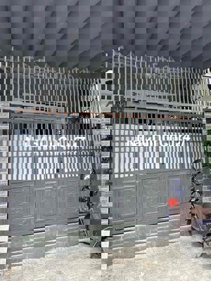 Nhà mặt tiền Hoà Nam 4, 88m2. Gần bến xe TT. Chính chủ.