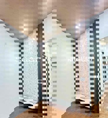 CHÍNH CHỦ BÁN NHÀ KIỆT Ô TÔ ĐẬU ĐỖ TRƯỚC BẾN XE ĐÀ NẴNG