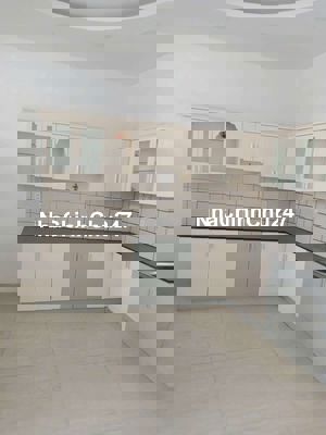 Chính chủ bán nhà khu Hoàng Quốc Việt DT: 5x16m, 3 lầu