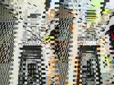 Nhà chính chủ 1 trệt 1 lầu, 2 phòng ngủ, 2 tollet