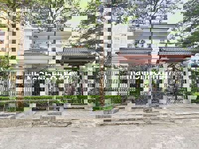 Chính chủ gửi bán Biệt Thự Phú Lương,dt 200m-mt:12m,sát đường đôi.