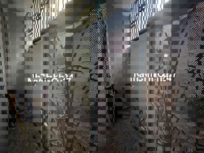 Bán nhà hẻm 4m ở CMT8 , P10, Q3 Chính chủ