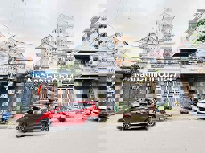 Chính Chủ Bán Nhà Mặt Tiền KDC Sát Trường Việt Mỹ Gần Vincom Dĩ An