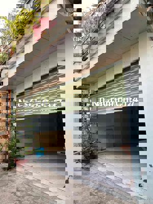 CHÍNH CHỦ CẦN BÁN GẤP NHÀ GẦN VSIP1, BÌNH DƯƠNG