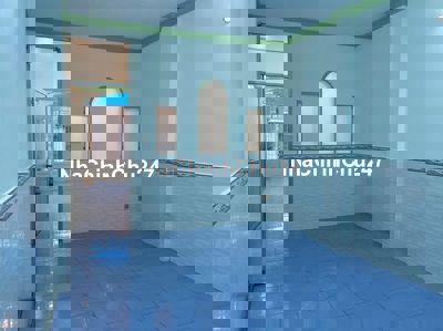 HXH Thông - Lạc Long Quân - 65m2 - 4PN Chủ Gấp Bán