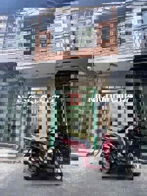 chính chủ bán nhà hẻm xe hơi ngay chợ sáng