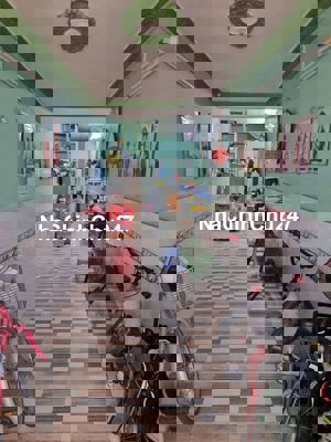 NHÀ BÁN P4 Q8, 28M2, HẺM RỘNG THOÁNG , SHR,KQH, CHÍNH CHỦ GẤP BÁN 2T45