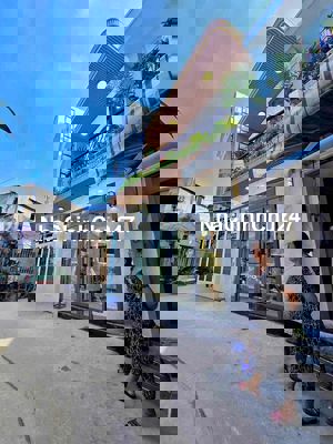 Bán nhà chính chủ mặt tiền hẻm xe hơi.hẻm thông tiện kinh doanh