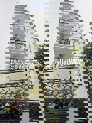 chính chủ gửi bán số 40 ngõ 31 trường chinh 5 tầng mới đẹp chỉ 250tr/m