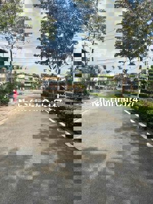 CHÍNH CHỦ KẸT TIỀN BÁN GẤP LÔ ĐẤT MẶT TIỀN ĐƯỜNG LỚN LỘ GIỚI 20M