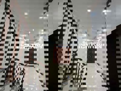 HOA LÂM LONG BIÊN DIỆN TÍCH SỬ DỤNG 150m2 NHÀ ĐẸP 5 TẦNG CHÍNH CHỦ CHỈ