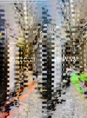 CHÍNH CHỦ BÁN NHÀ TÔN THẤT TÙNG ĐÔNG ĐA 26M2;5T;MẶT 3,5;3 PN;7,68 TỶ.