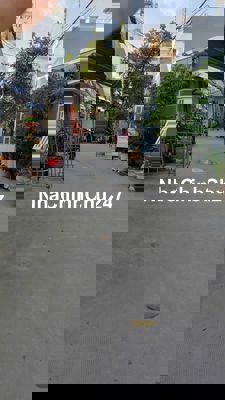 CHÍNH CHỦ BÁN NHÀ 1 TRỆT 1 LẦU – HẺM XE HƠI – GẦN LÊ VĂN LƯƠNG