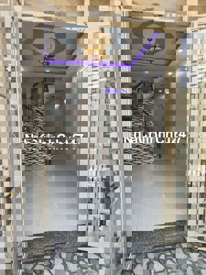 Chính chủ cần bán gấp, sổ riêng sang tên ngay Hóc Môn